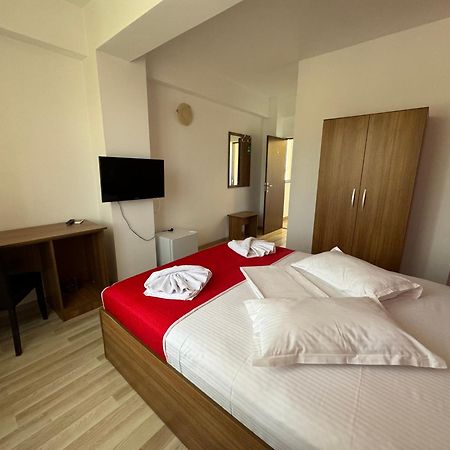 מאמאיה Hotel Mihaela מראה חיצוני תמונה