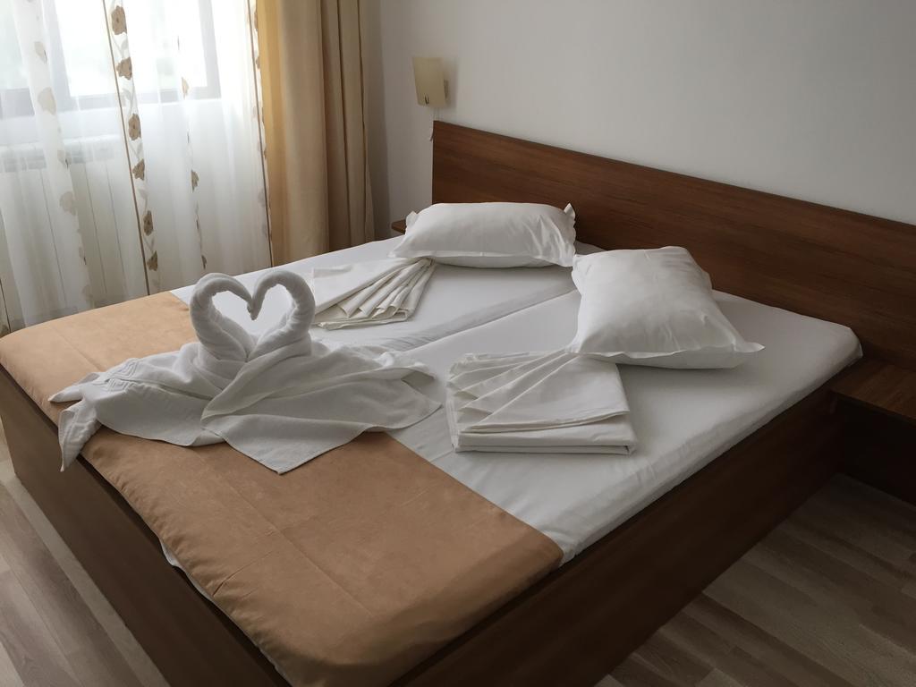 מאמאיה Hotel Mihaela חדר תמונה