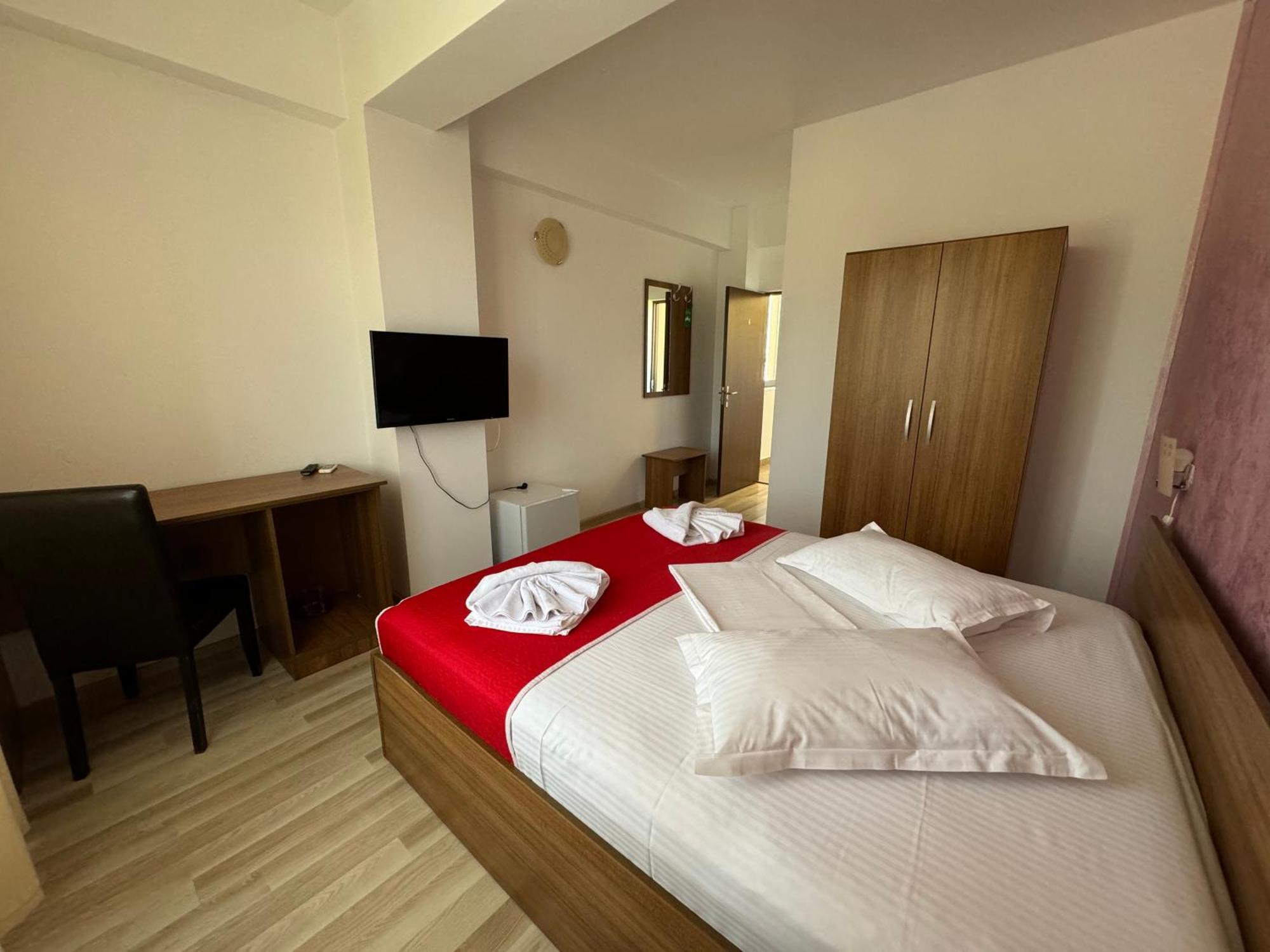 מאמאיה Hotel Mihaela מראה חיצוני תמונה