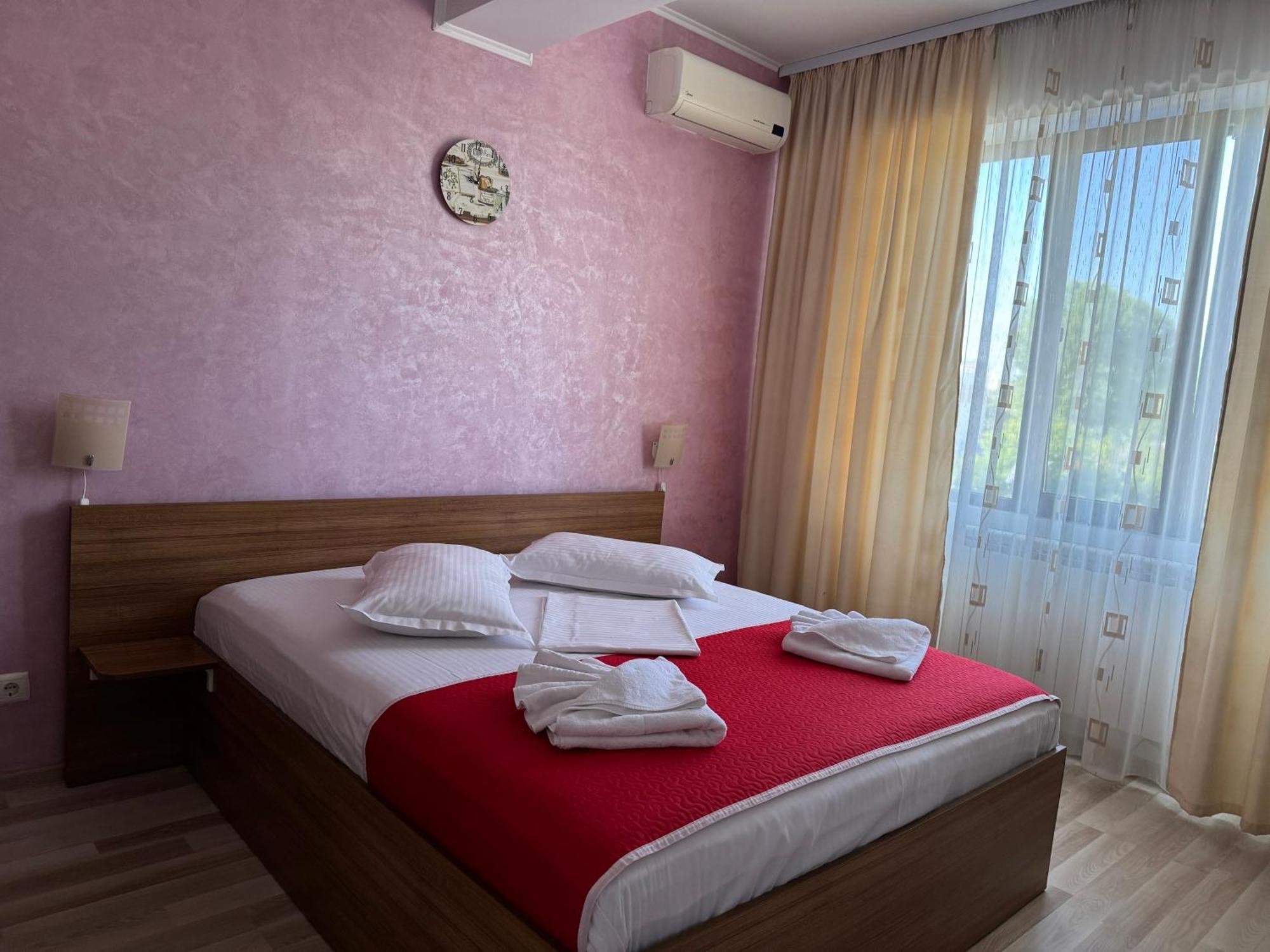 מאמאיה Hotel Mihaela מראה חיצוני תמונה