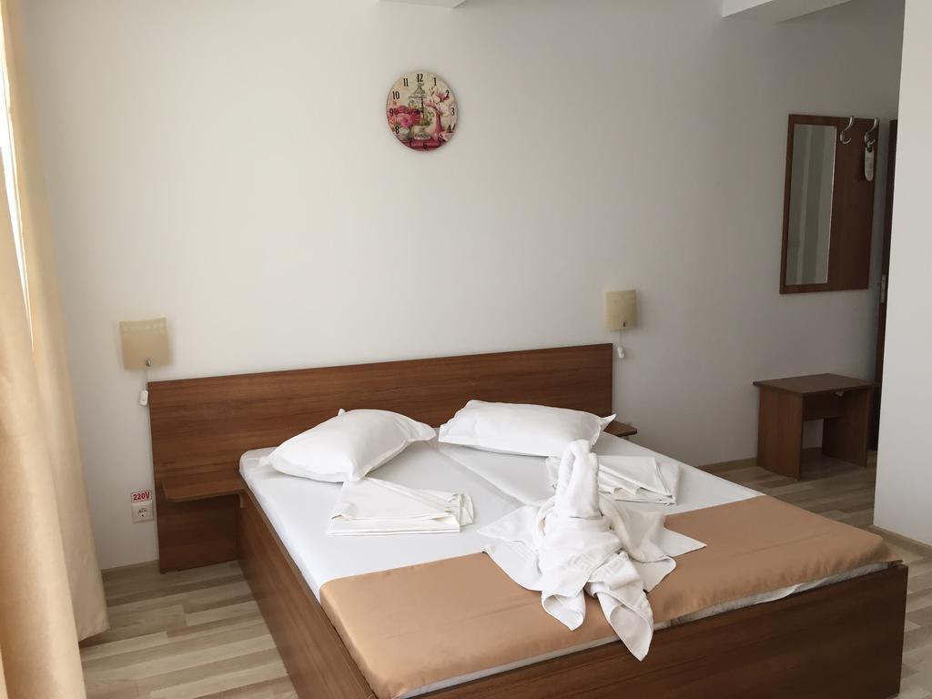 מאמאיה Hotel Mihaela חדר תמונה