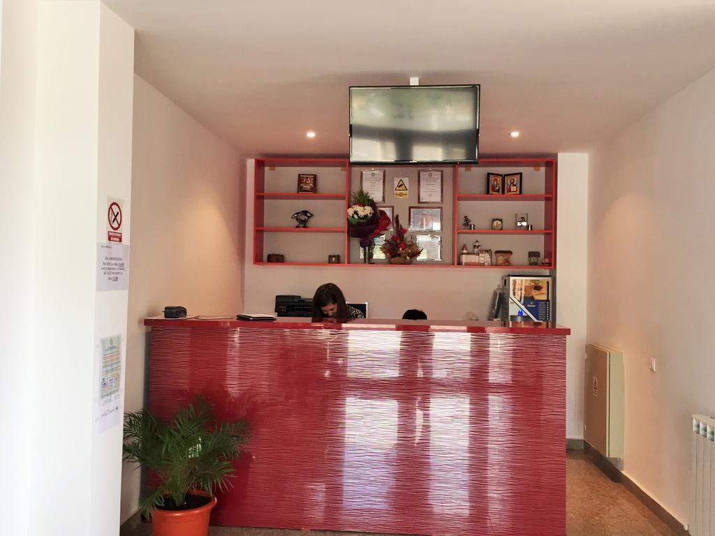 מאמאיה Hotel Mihaela מראה חיצוני תמונה