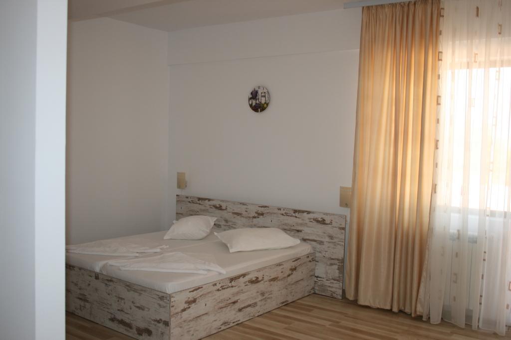 מאמאיה Hotel Mihaela חדר תמונה