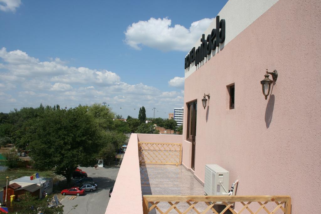 מאמאיה Hotel Mihaela מראה חיצוני תמונה